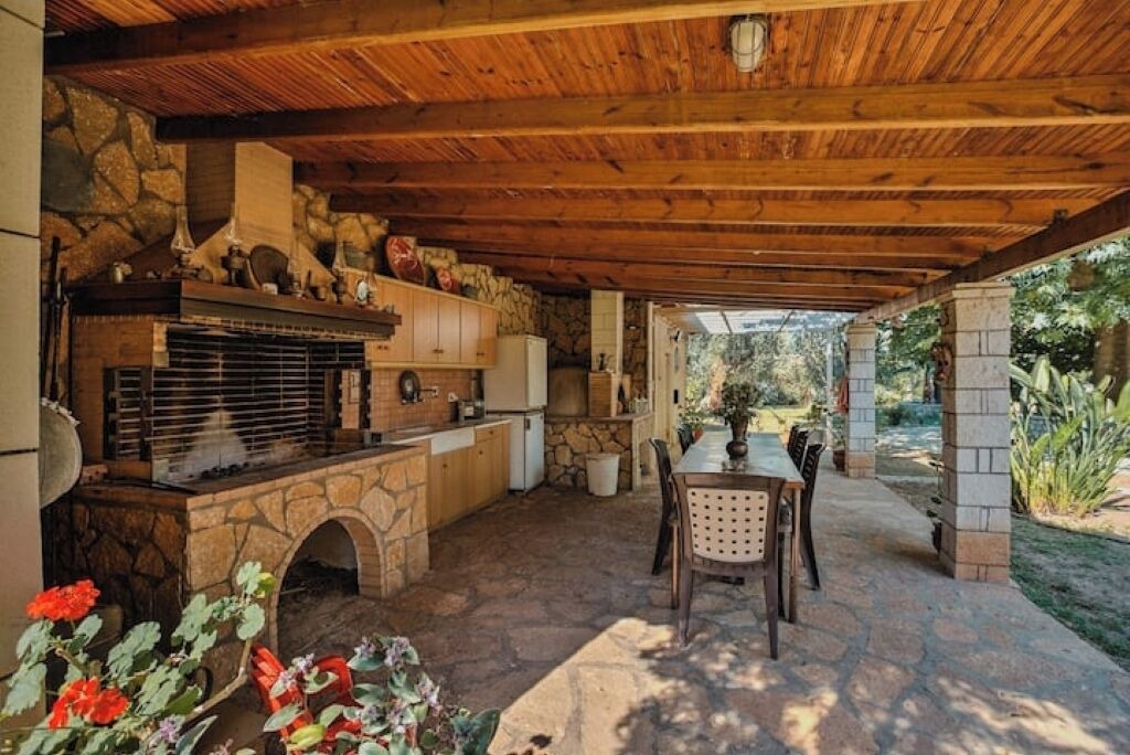 Photo of Outdoor in Longos
