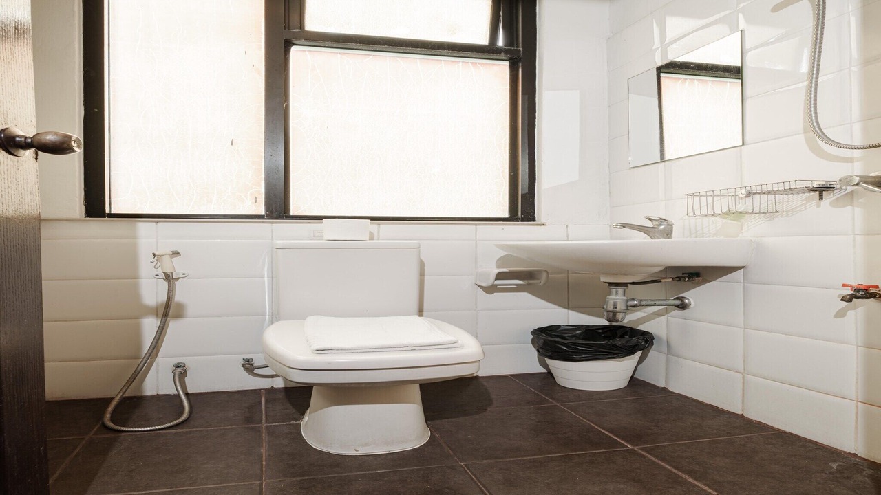 Photo of Bathroom in Lak Si