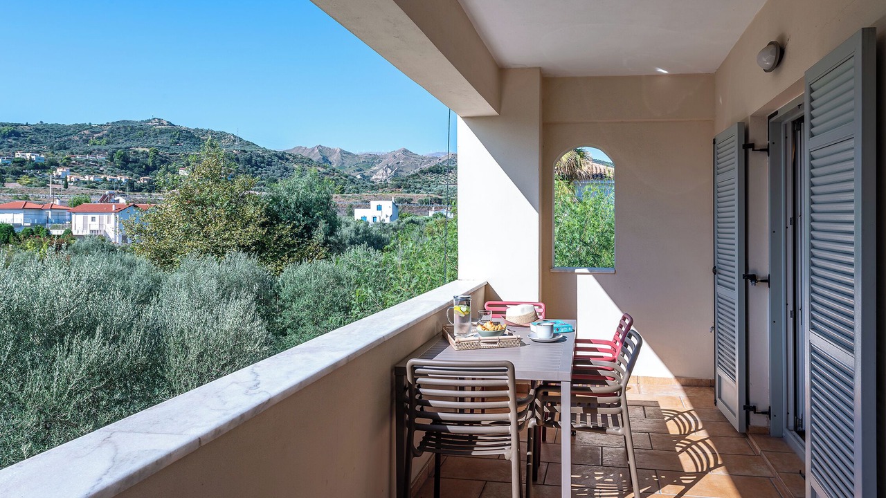 Photo of Outdoor in Longos