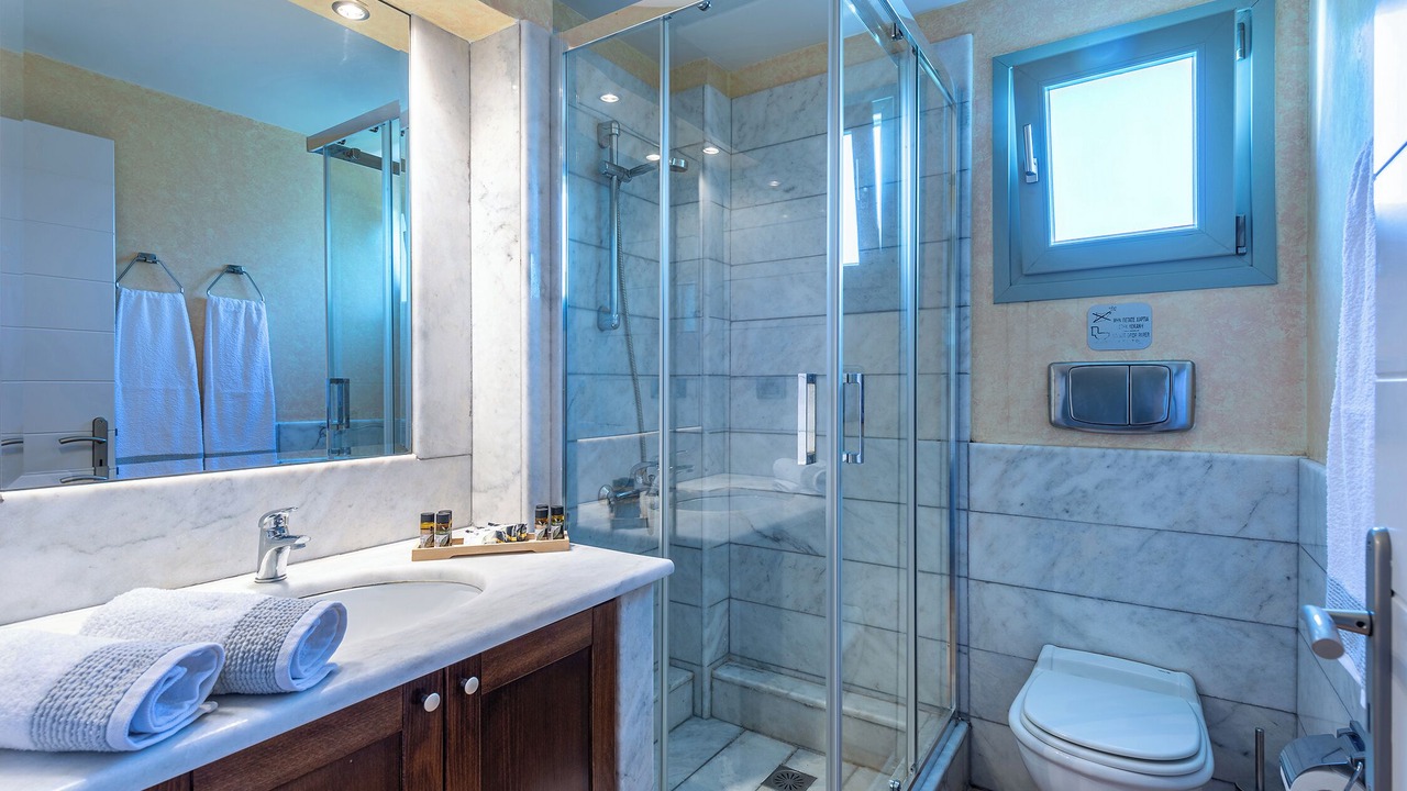 Photo of Bathroom in Longos
