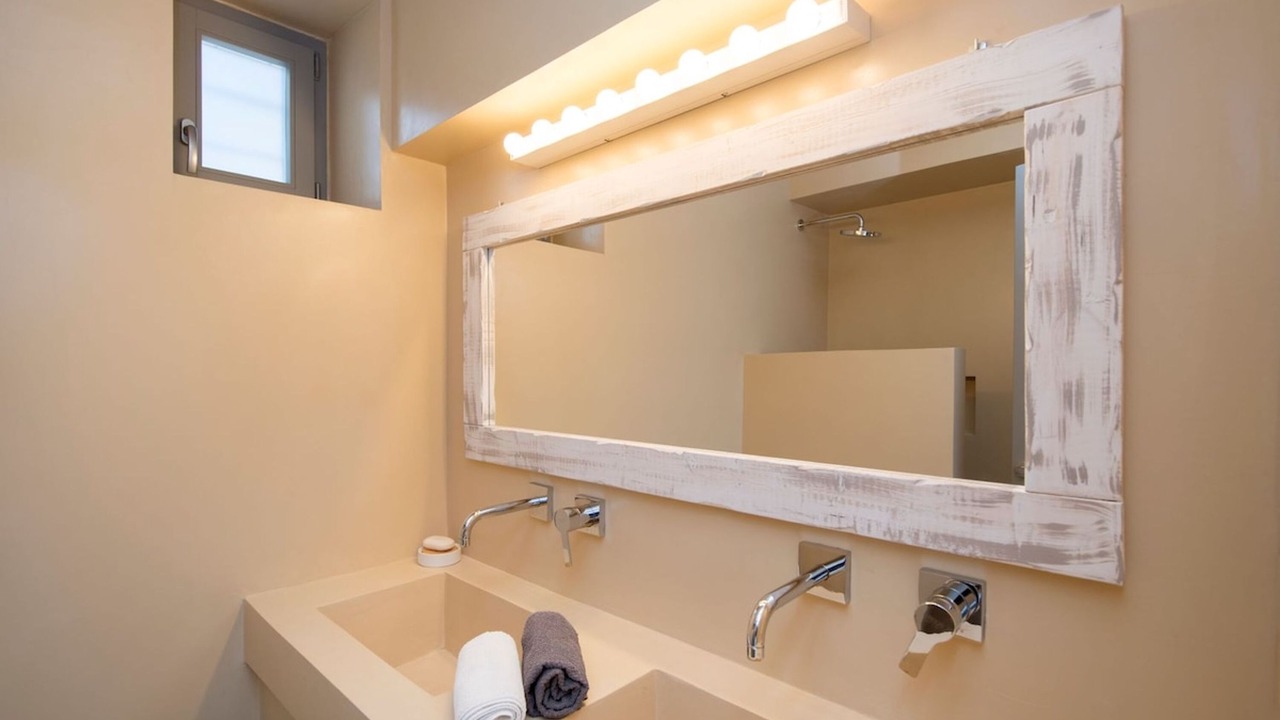 Photo of Bathroom in Piso Livadi