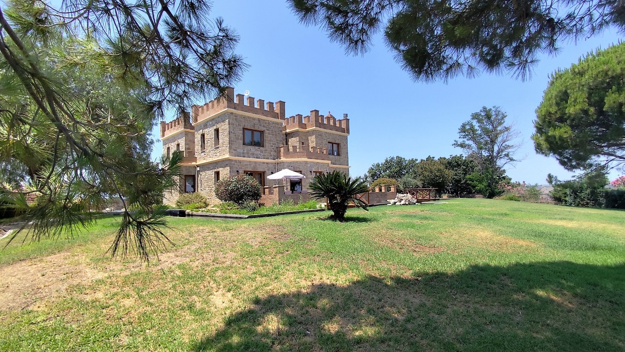 Photo of Outdoor in Lakopetra
