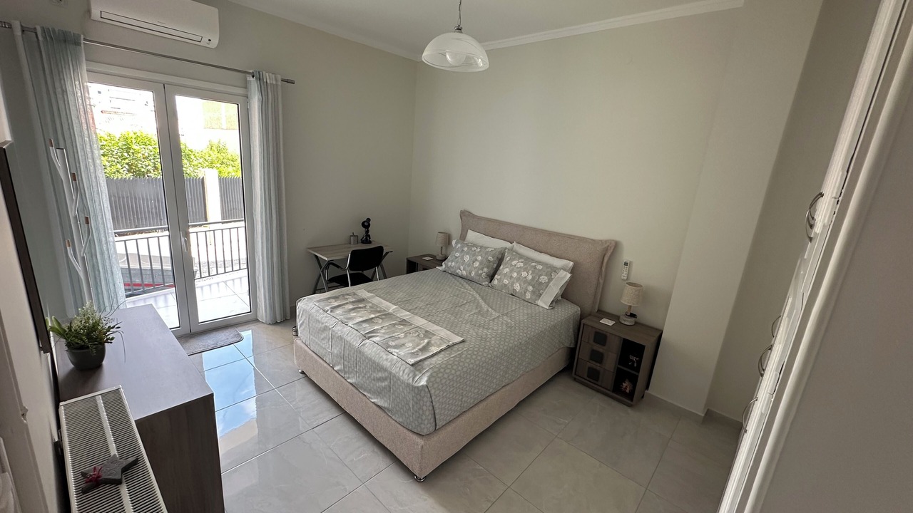 Photo of Bedroom in Aigio