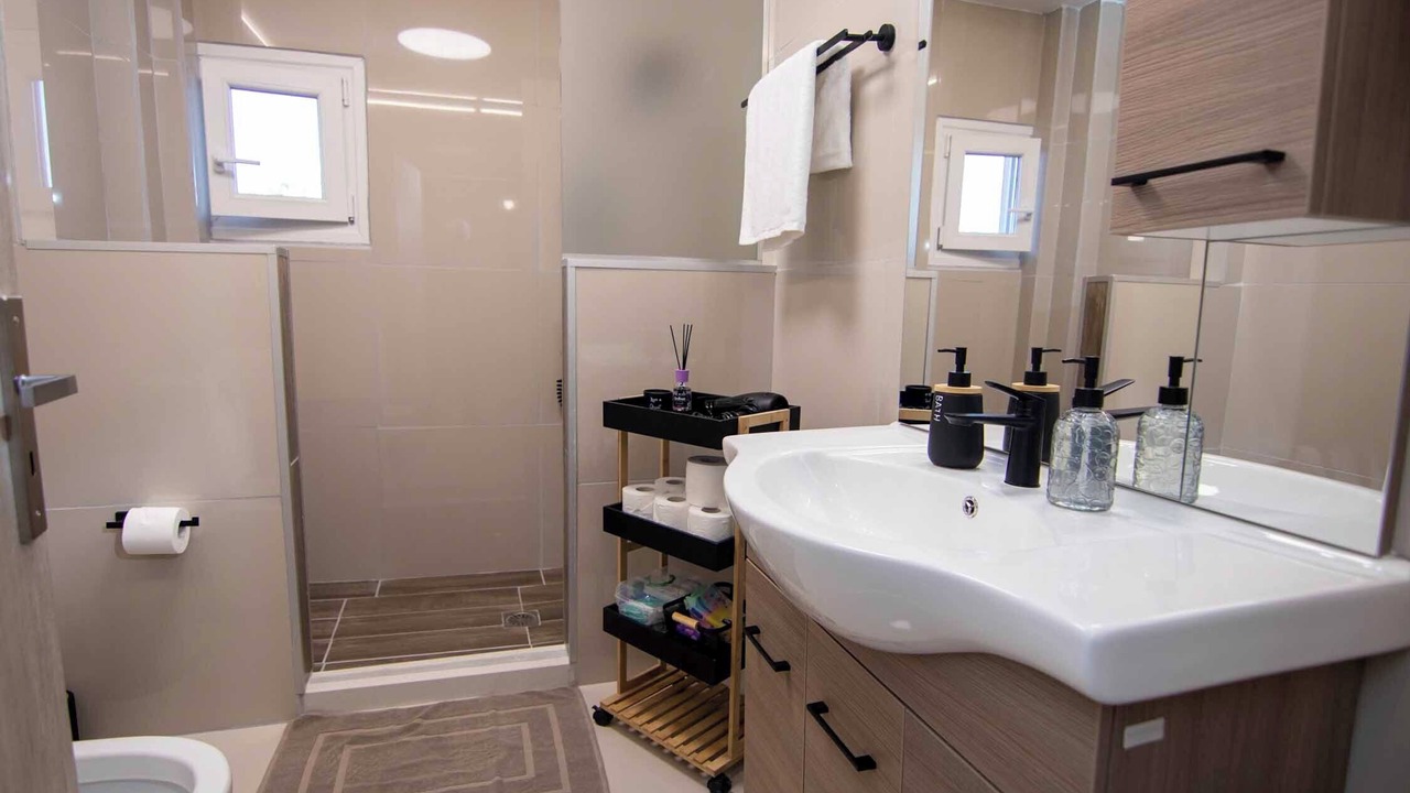 Photo of Bathroom in Tymbaki