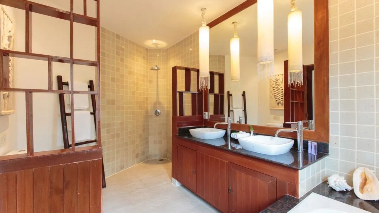 Photo of Bathroom in Hua Thanon