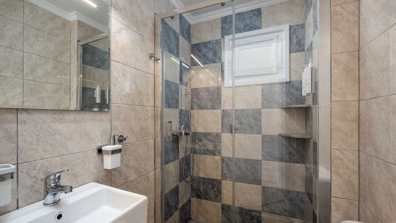 Photo of Bathroom in Symi