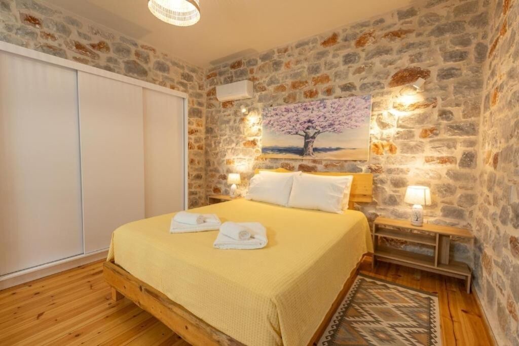 Photo of Bedroom in Gythio