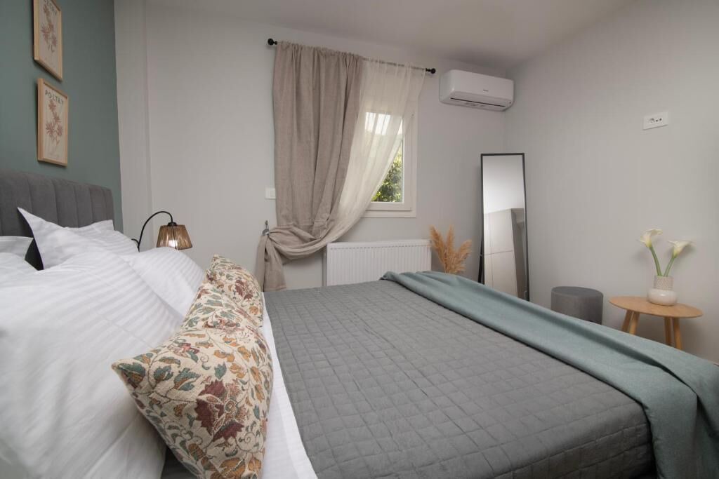 Photo of Bedroom in Romirion