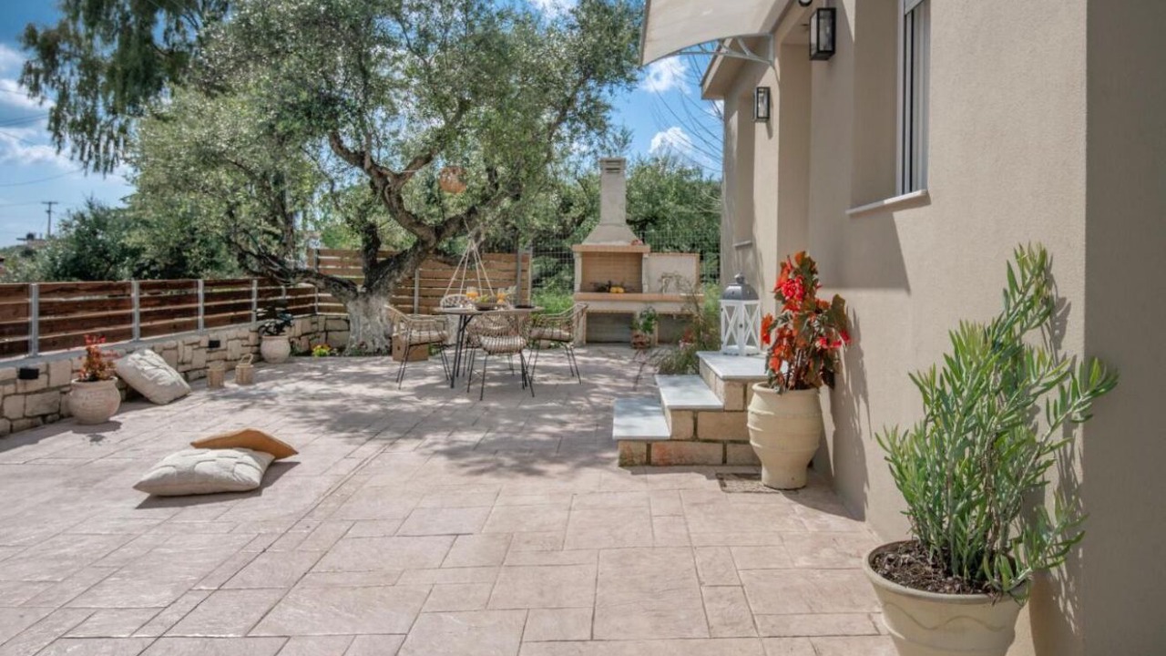Photo of Patio Balcony in Romirion