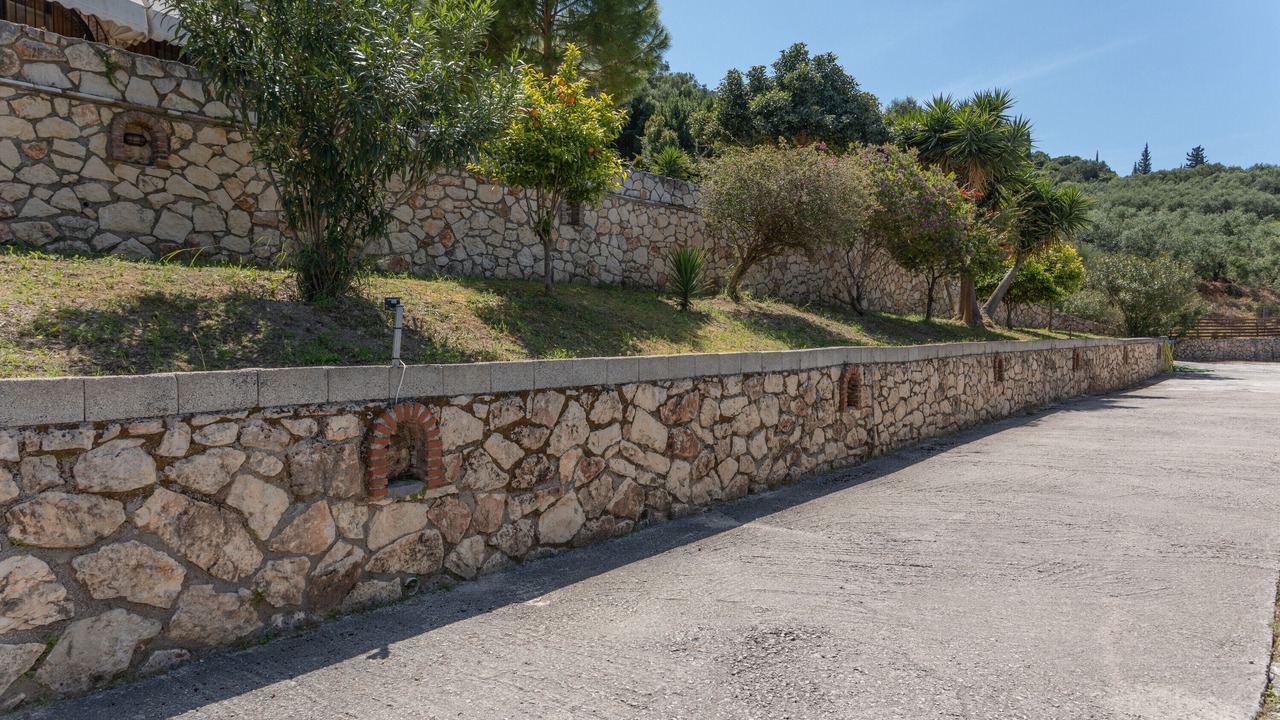 Photo of Outdoor in Limni Keri
