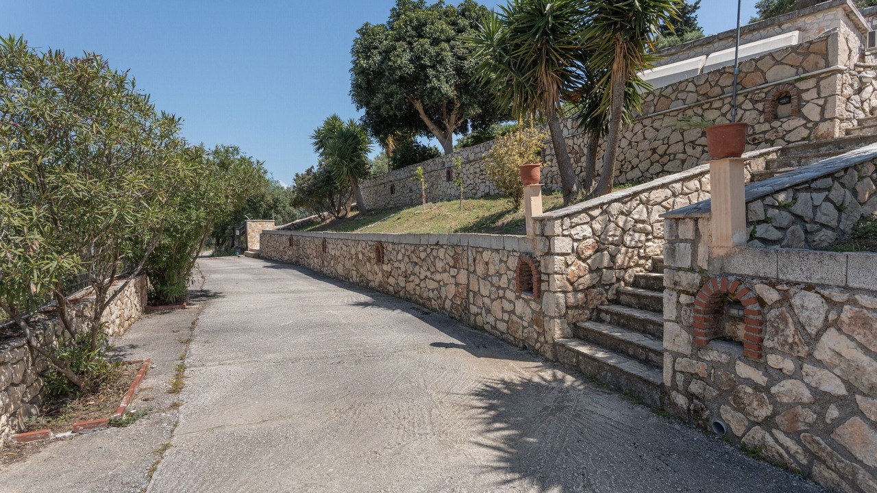Photo of Outdoor in Limni Keri