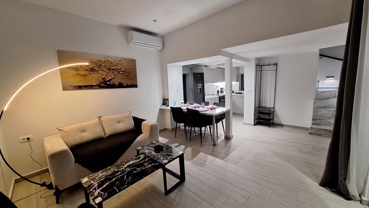Photo of Livingroom in Koum Kapi