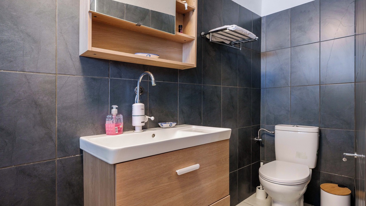 Photo of Bathroom in Poros