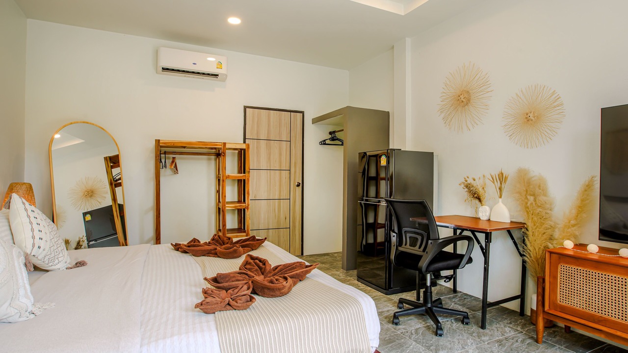 Photo of Bedroom in Srithanu