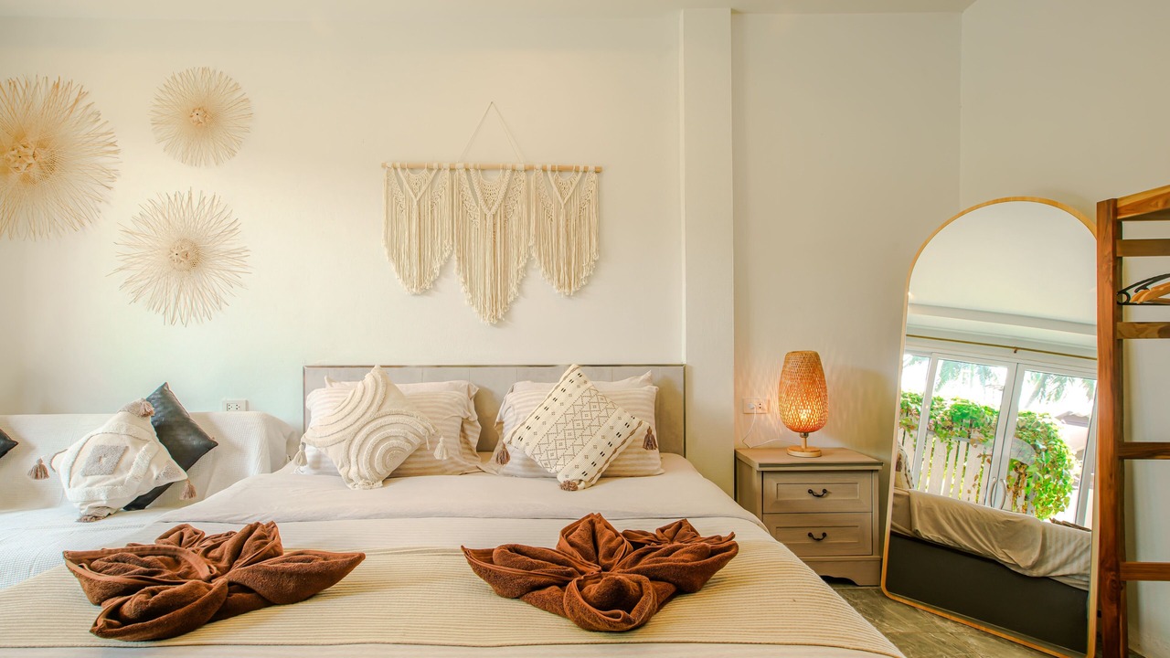 Photo of Bedroom in Srithanu