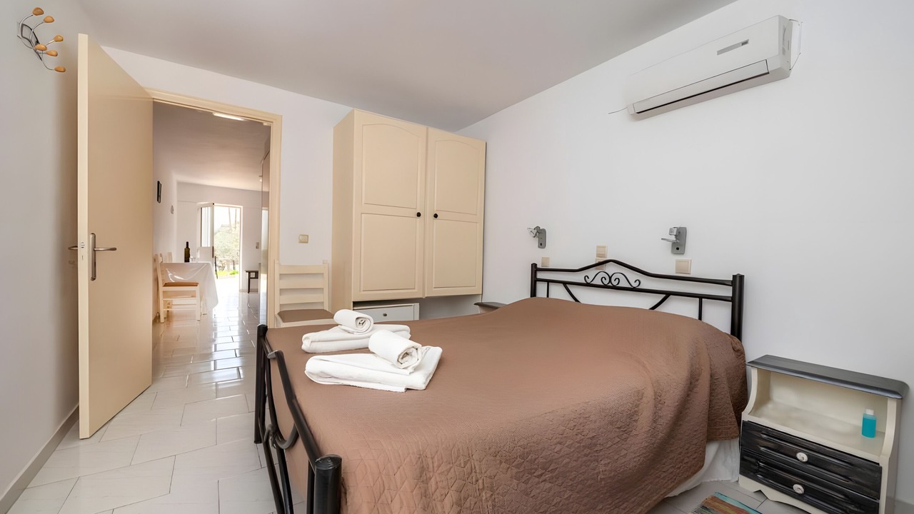 Photo of Bedroom in Kefalos