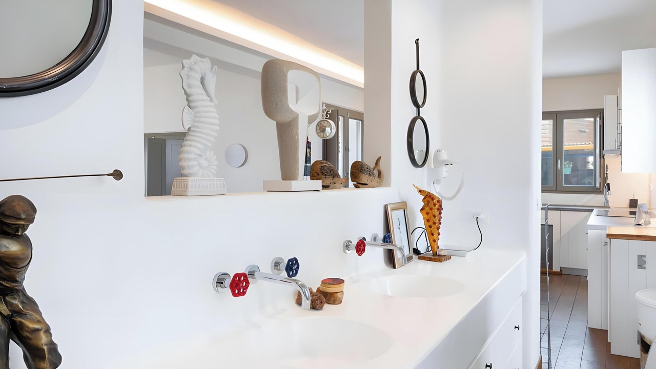 Photo of Bathroom in Milos