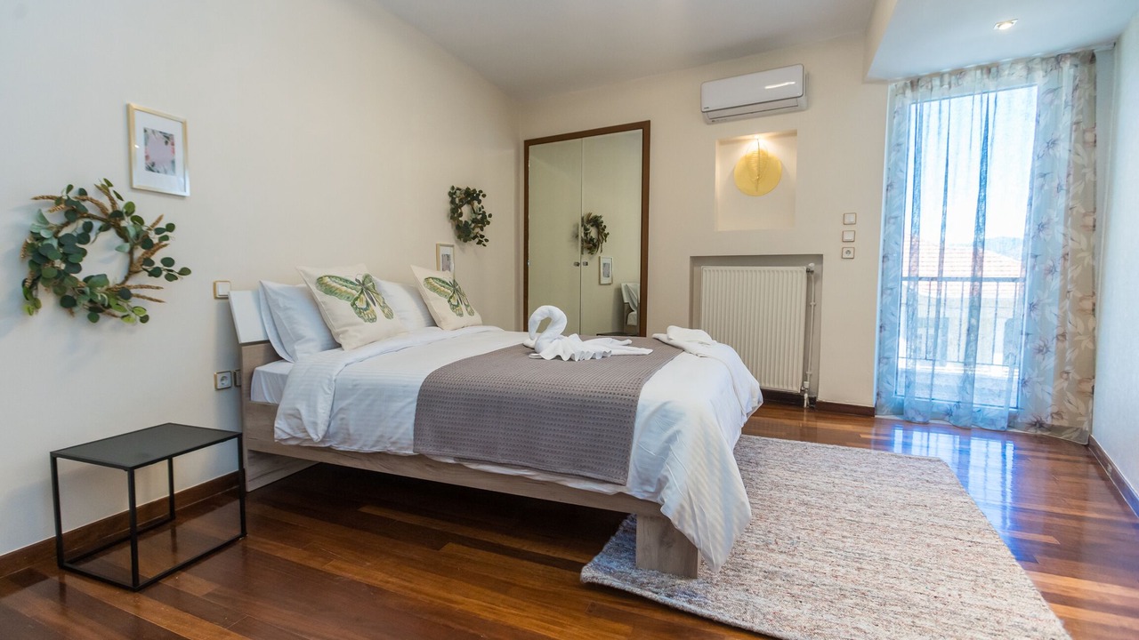 Photo of Bedroom in Kastoria