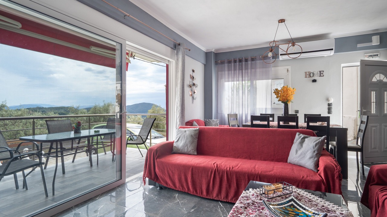 Photo of Livingroom in Sivros