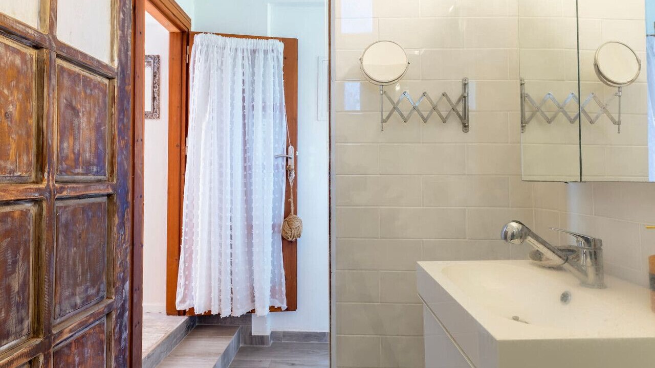 Photo of Bathroom in Amaniou