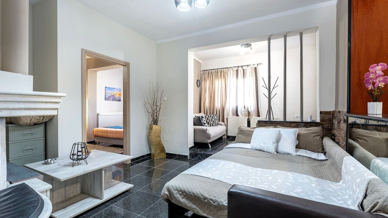 Photo of Bedroom in Lambi