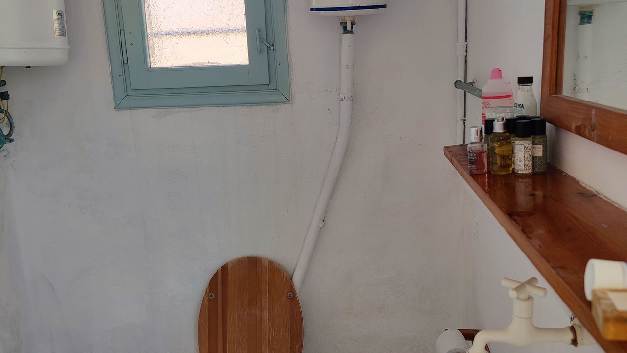 Photo of Bathroom in Adamas