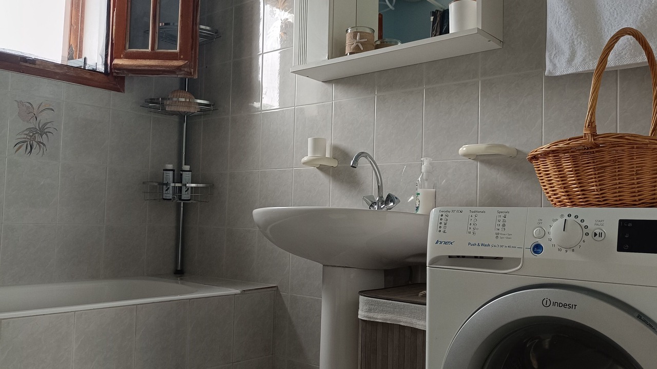 Photo of Bathroom in Petriti