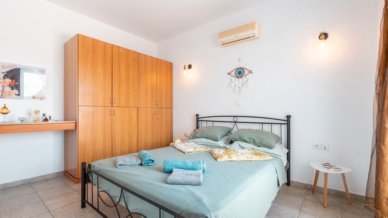 Photo of Bedroom in Kalathos