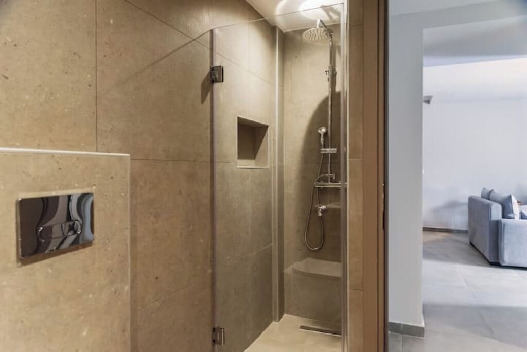Photo of Bathroom in Petriti
