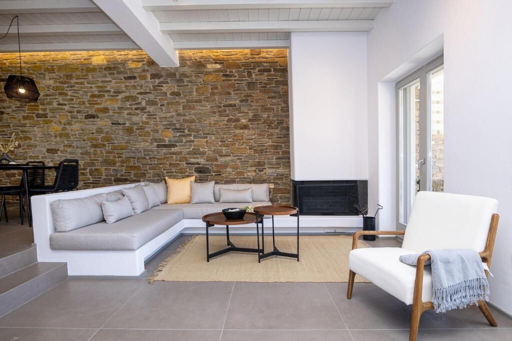 Photo of Livingroom in Tinos Town