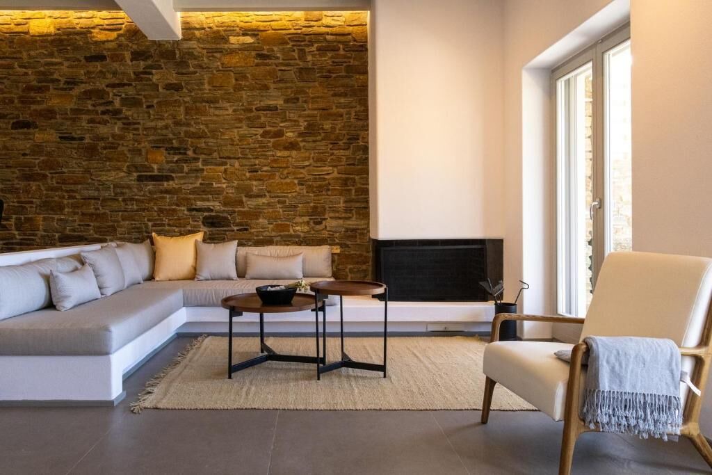 Photo of Livingroom in Tinos Town