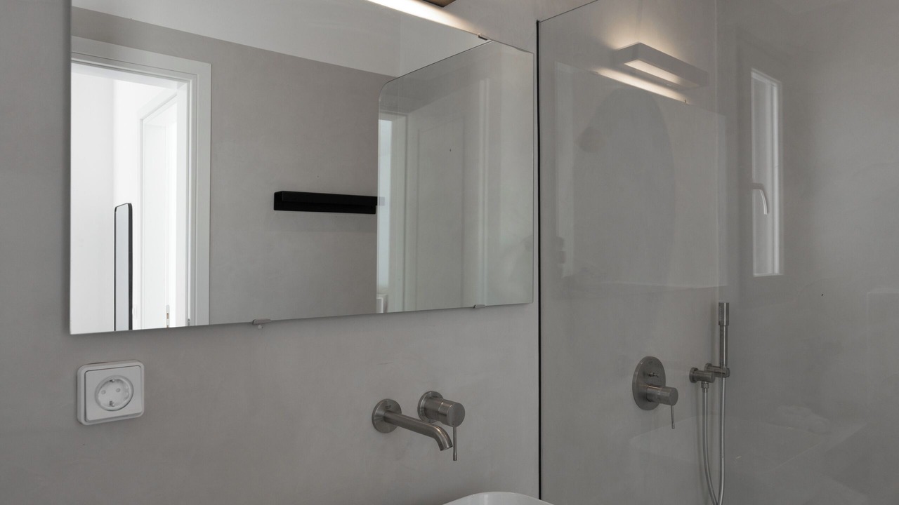 Photo of Bathroom in Perissa