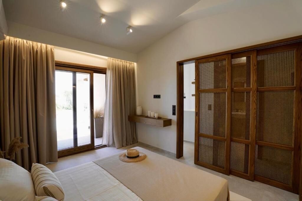 Photo of Bedroom in Ierissos