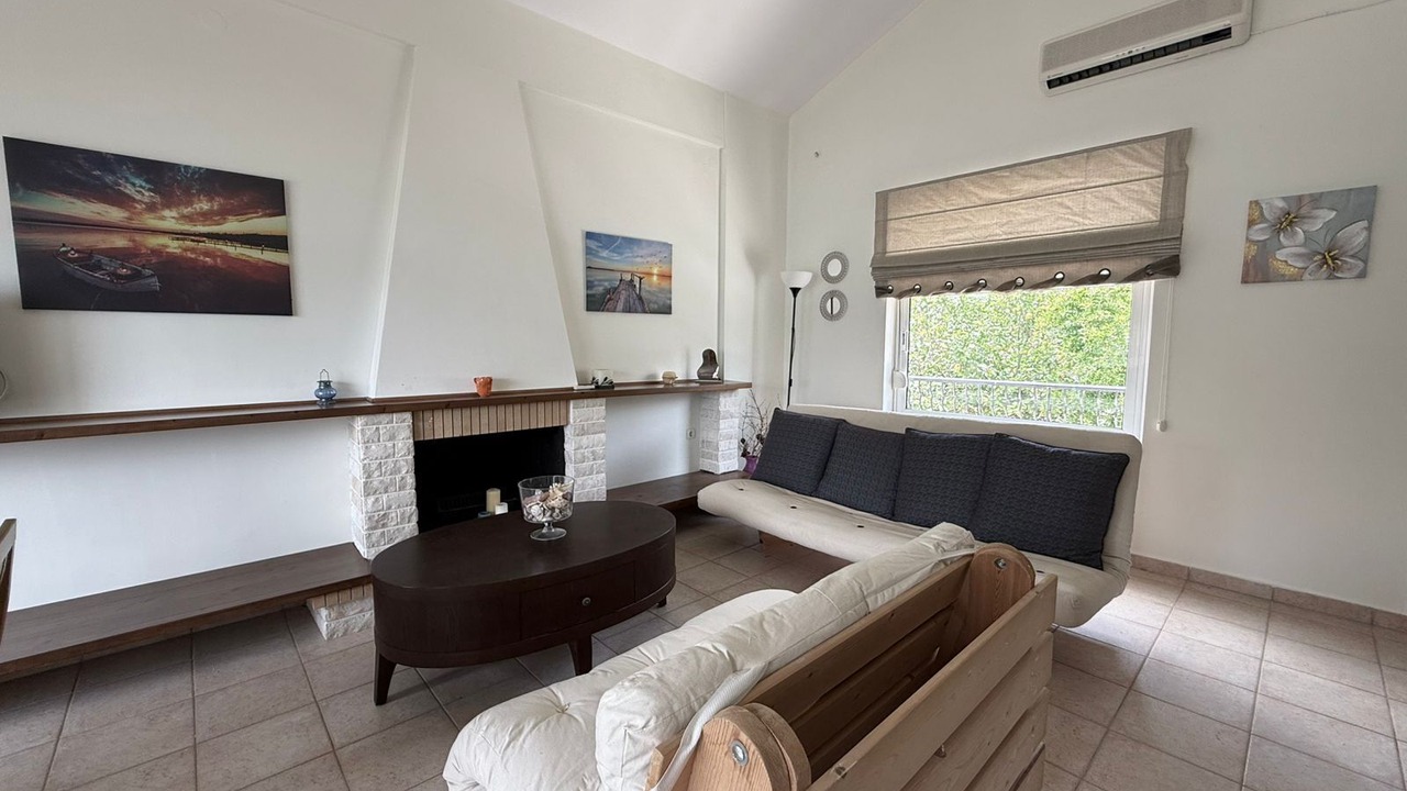 Photo of Livingroom in Psathopirgos