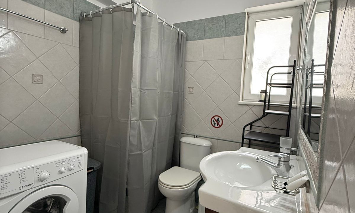 Photo of Bathroom in Psathopirgos