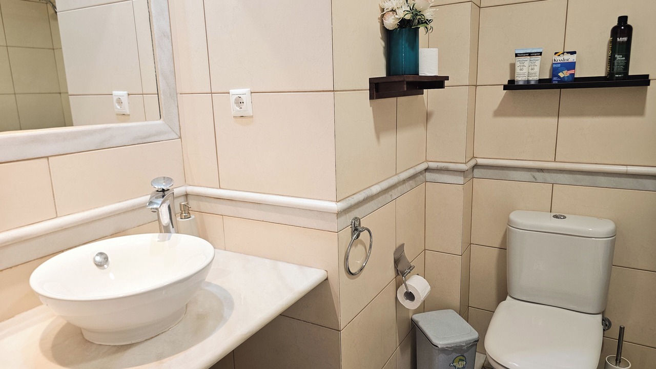 Photo of Bathroom in Maleme