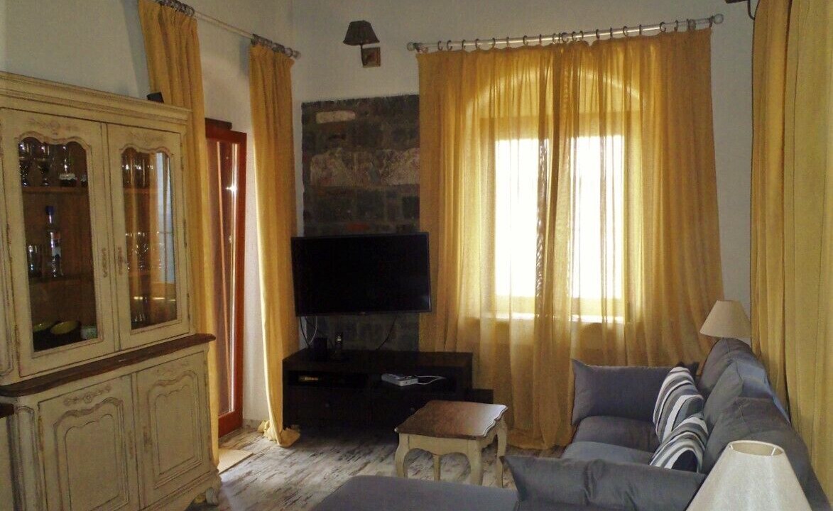 Photo of Livingroom in Mithimna
