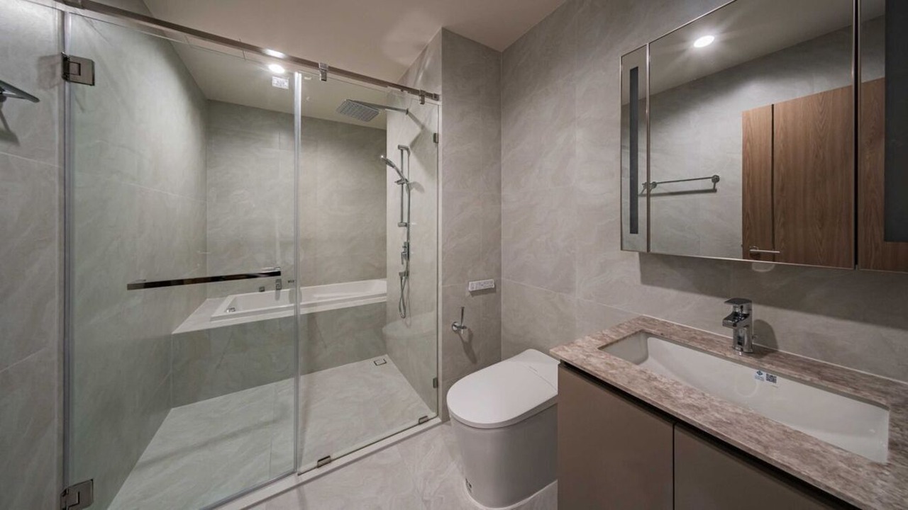 Photo of Bathroom in Huai Khwang