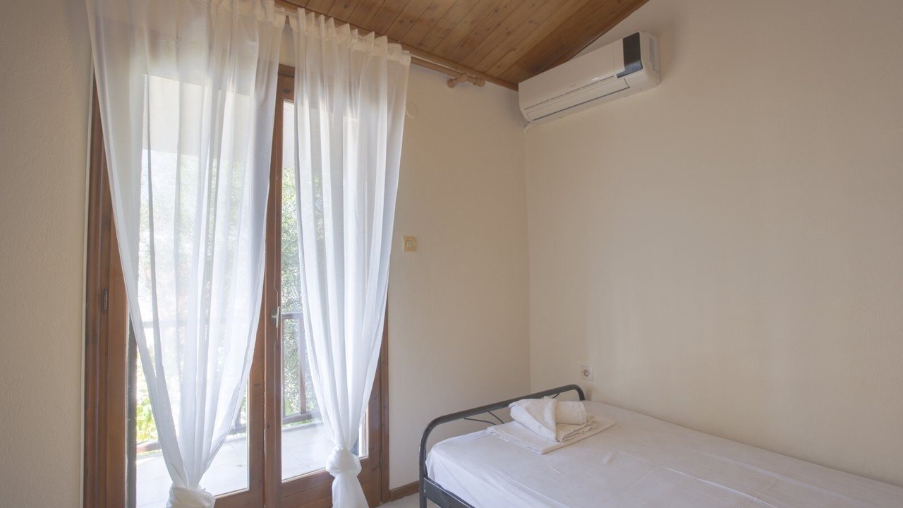 Photo of Bedroom in Gerakini