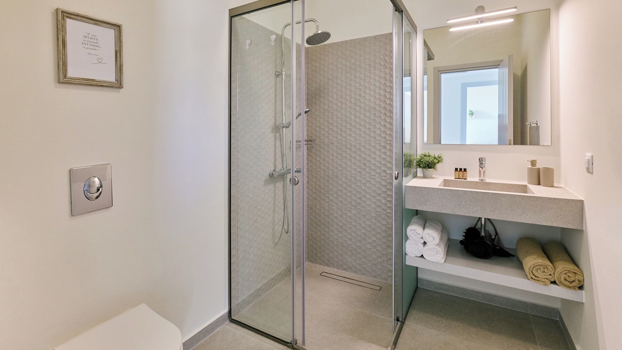 Photo of Bathroom in Maleme