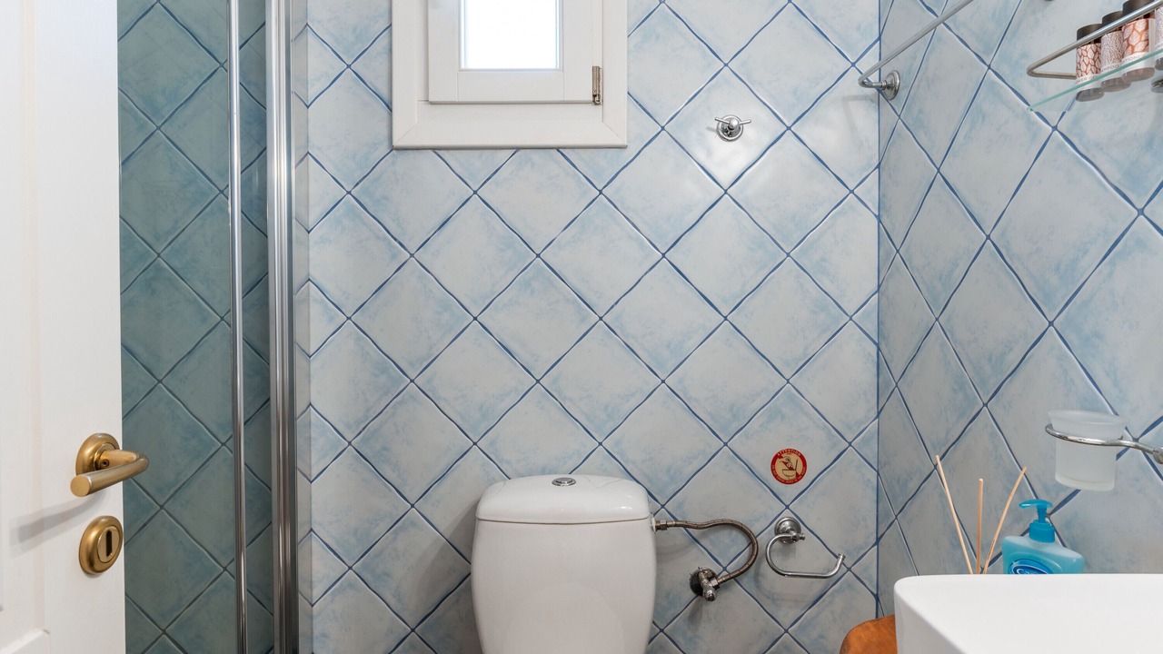 Photo of Bathroom in Kini