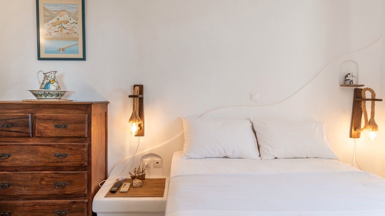 Photo of Bedroom in Kini