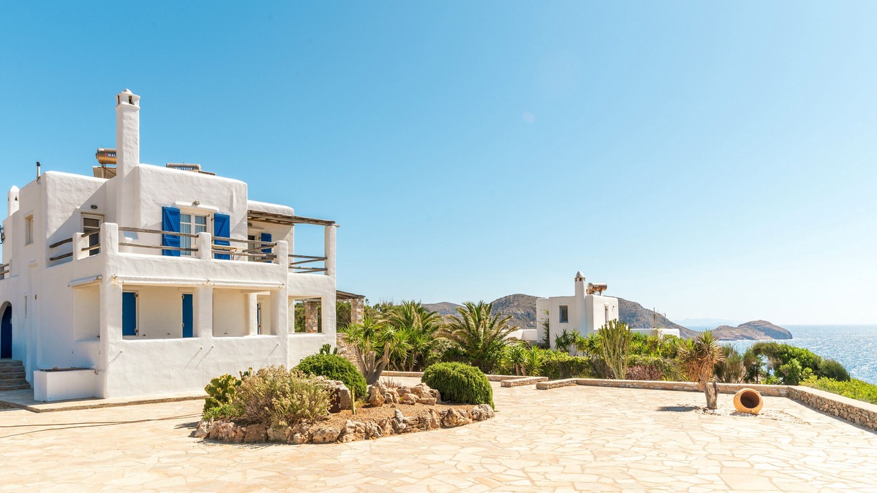 Photo of Outdoor in Kini