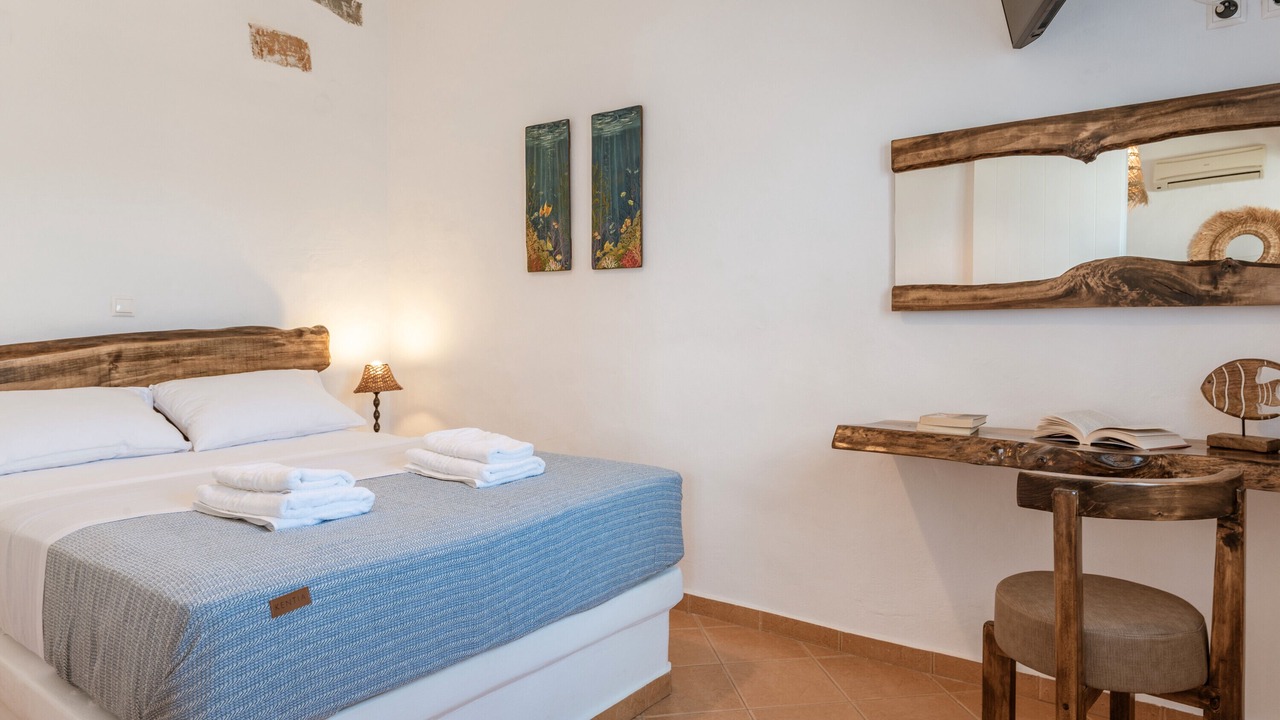 Photo of Bedroom in Kini