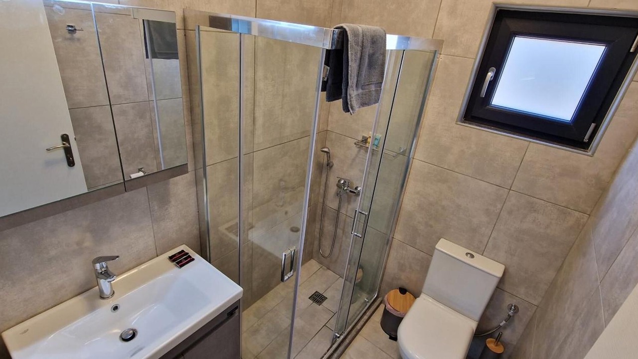 Photo of Bathroom in Goudhouros