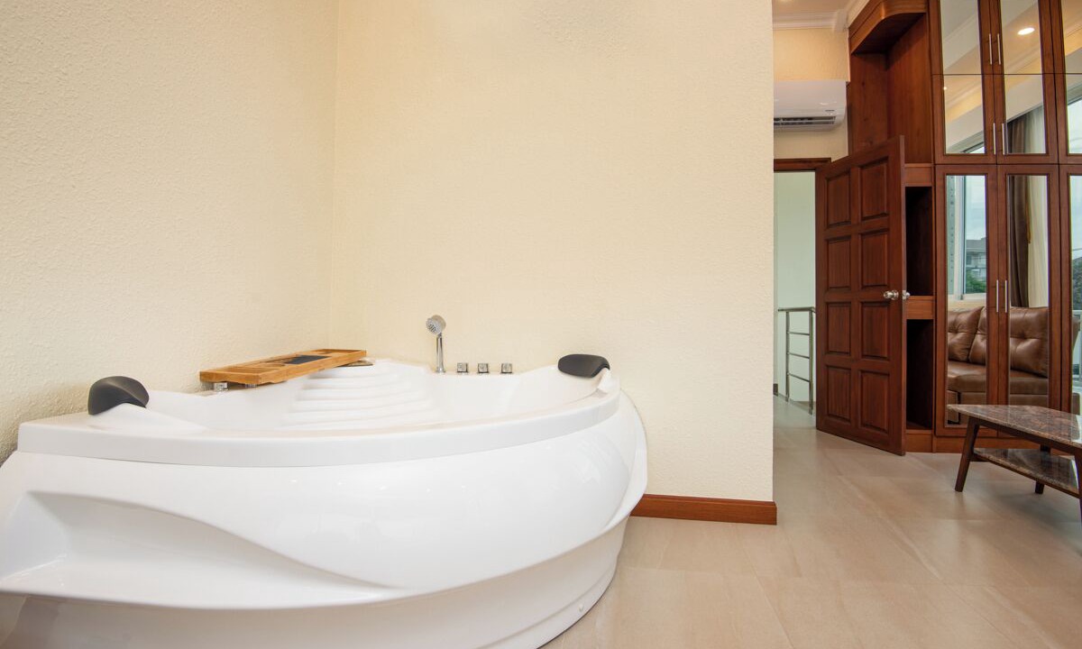 Photo of Bathroom in Pratumnak Hill