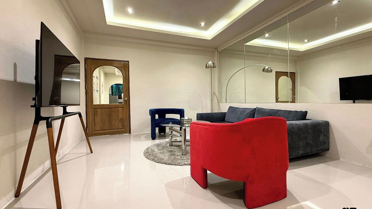 Photo of Livingroom in Sathorn
