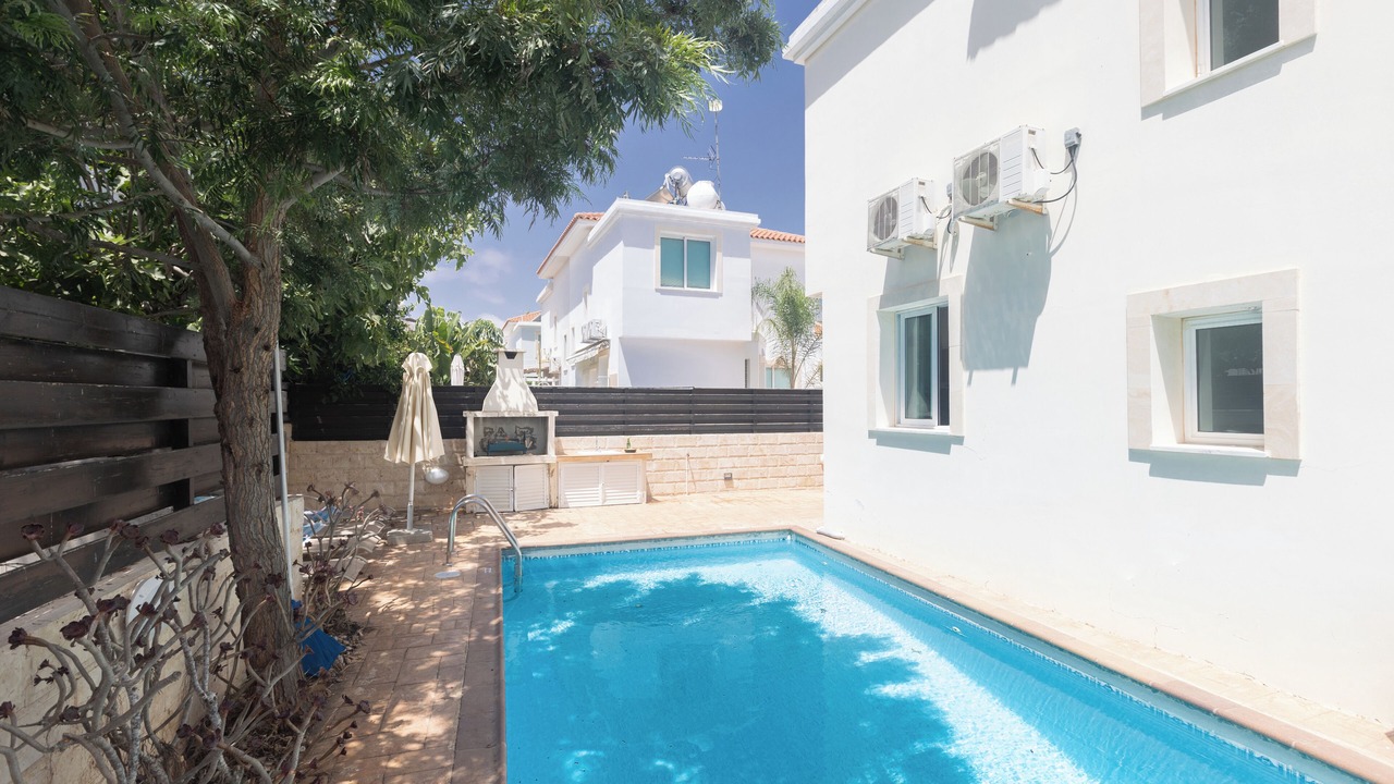 Photo of Outdoor in Pernera