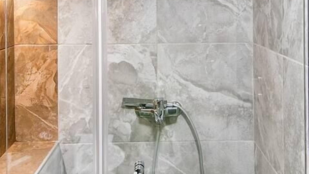 Photo of Bathroom in Kapeli
