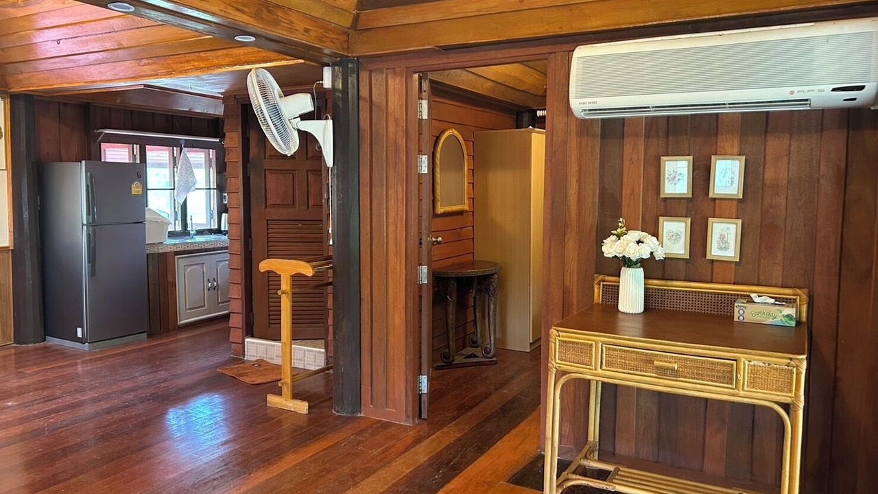 Photo of Livingroom in Thong Krut